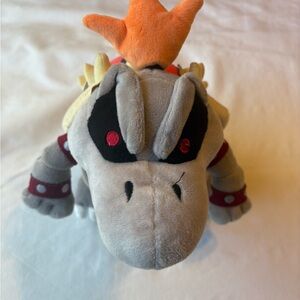 Dry Bowser Super Mario 10” plush toy licensed by Nintendo manufactured by San-Ei